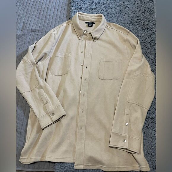 Jeff | The Kingsland Long Sleeve Piqué Button-Down Shirt - Picture 2 of 5